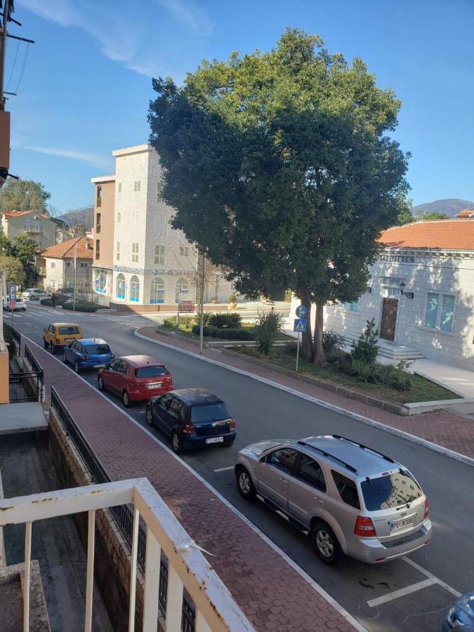 Apartment Bina Tivat Buitenkant foto