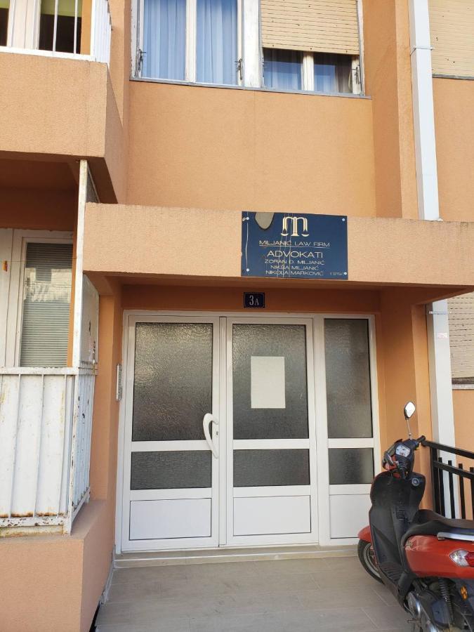 Apartment Bina Tivat Buitenkant foto