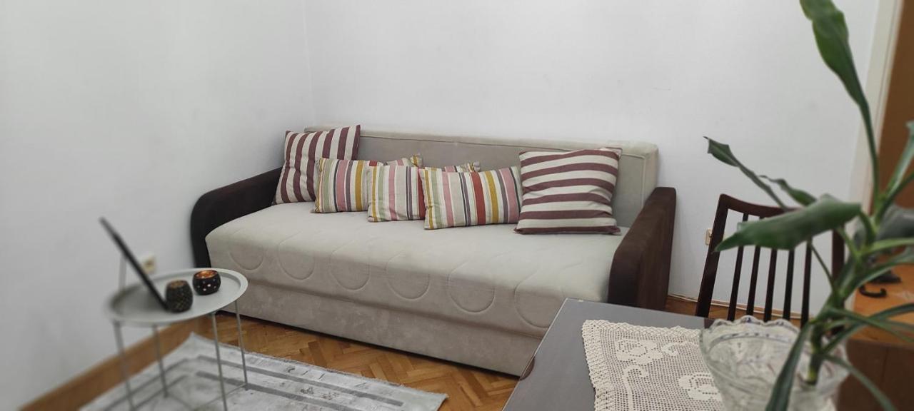 Apartment Bina Tivat Buitenkant foto