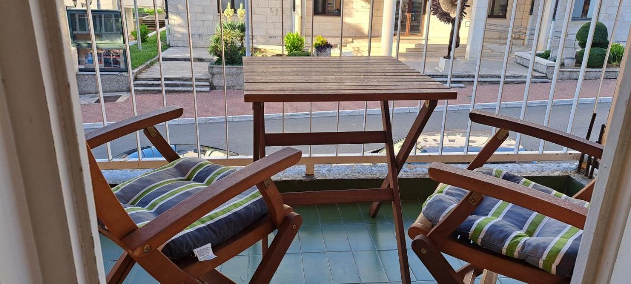 Apartment Bina Tivat Buitenkant foto